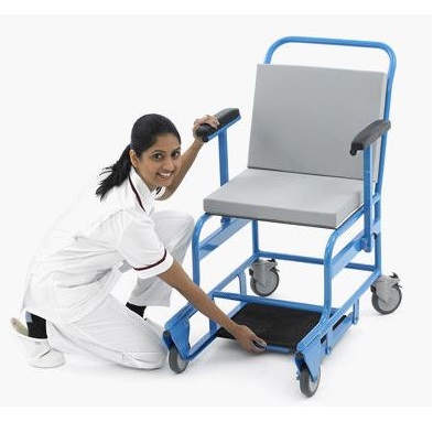 Wózki transportowe w pozycji siedzącej do pracowni MR