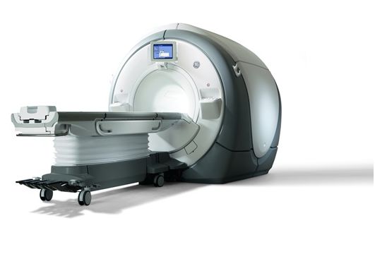 Rezonans magnetyczny (MRI) GE Healthcare Discovery MR750 3.0T