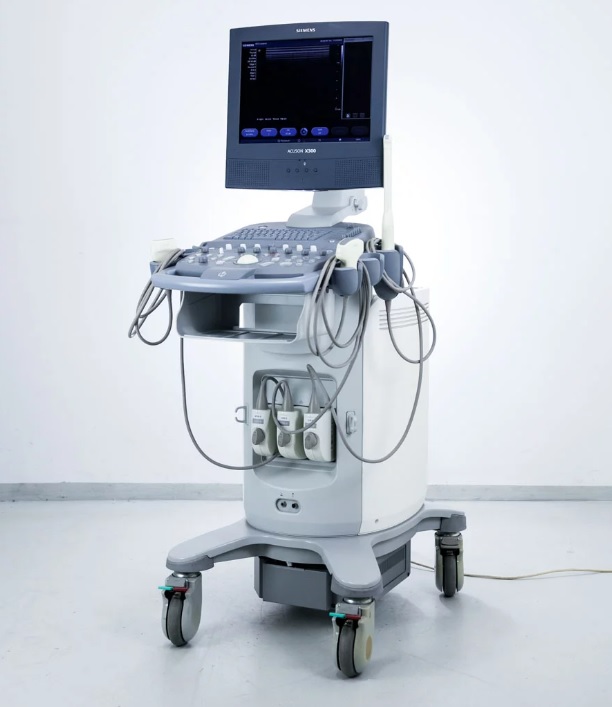 Ultrasonografy wielonarządowe używane B/D Siemens Acuson X300 - Arestomed rekondycjonowany