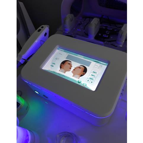 Aparaty do redukcji cellulitu i modelowania sylwetki B/D HIFU i Liposonix