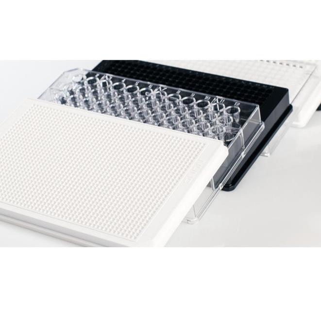 Czytniki mikropłytek ELISA BMG Labtech LUMIstar Omega