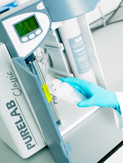 Demineralizatory, Stacje uzdatniania wody aptek i laboratorium ELGA PURELAB Classic UV