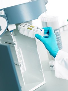 Demineralizatory, Stacje uzdatniania wody aptek i laboratorium ELGA PURELAB Classic UV