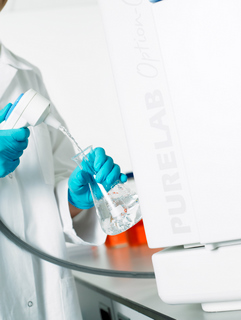 Demineralizatory, Stacje uzdatniania wody aptek i laboratorium ELGA PURELAB Option-Q 7