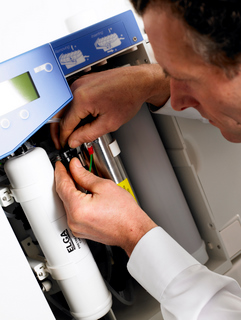 Demineralizatory, Stacje uzdatniania wody aptek i laboratorium ELGA PURELAB Option-R 15