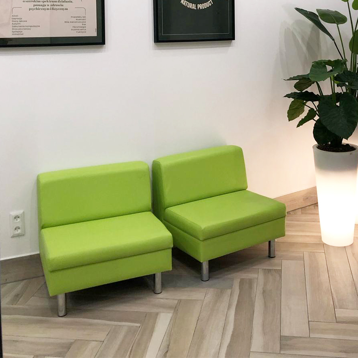 Fotele do poczekalni medycznych Interio Mobili CORAL