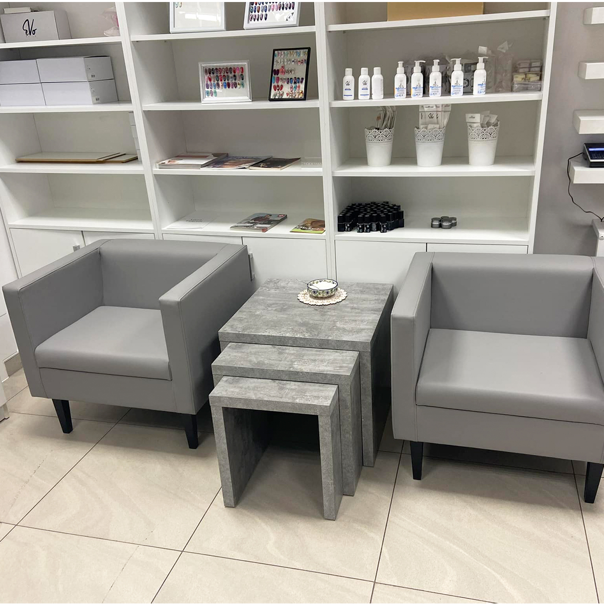 Fotele do poczekalni medycznych Interio Mobili GRAFFITI