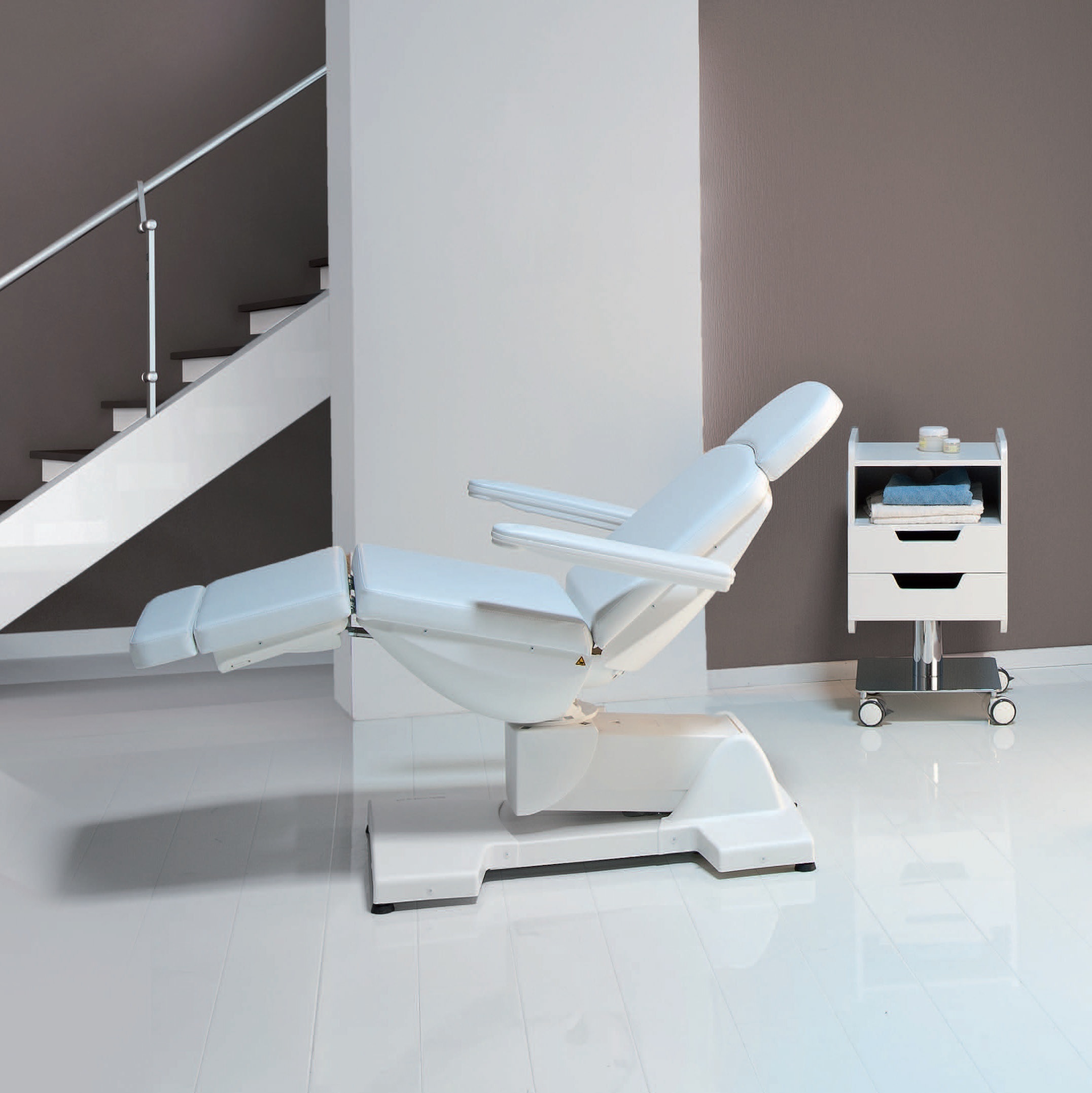 Fotele kosmetyczne GHARIENI SL BASIC