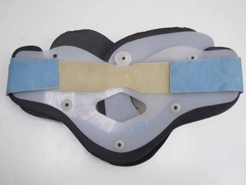 Kołnierze ortopedyczne używane JEROME NecLoc -  Praiston rekondycjonowany