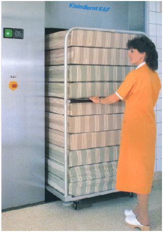 Komory do dekontaminacji materiałów i sprzętu medycznego Belimed Des Station DV