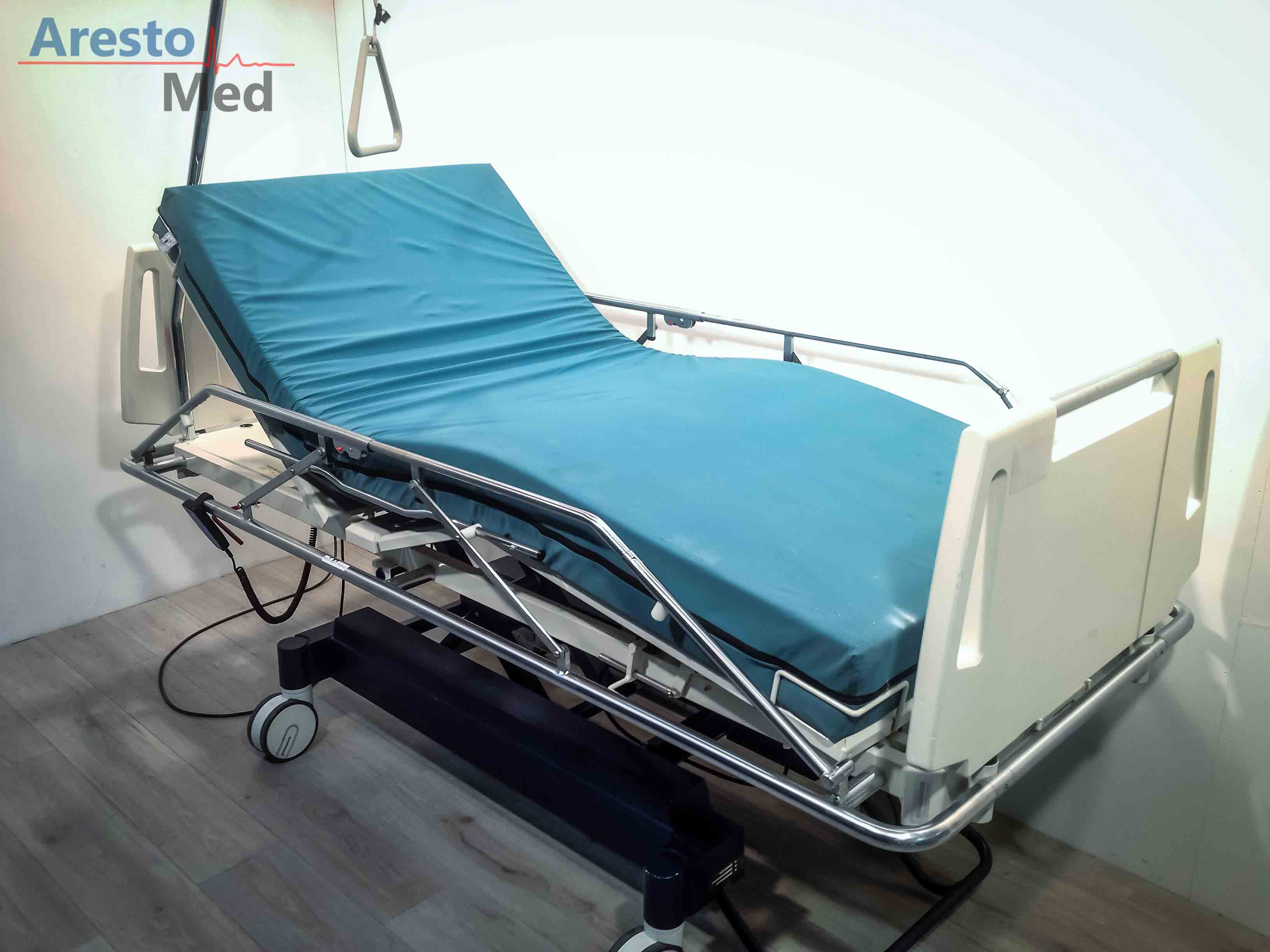 Łóżka rehabilitacyjne szpitalne używane B/D Arestomed używane