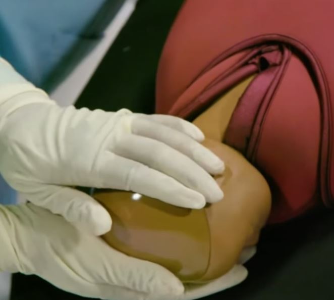 Modele zabiegowe Laerdal MamaBirthie