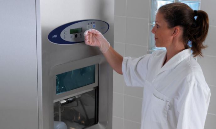 Myjnie do kaczek i basenów Arjo Typhoon