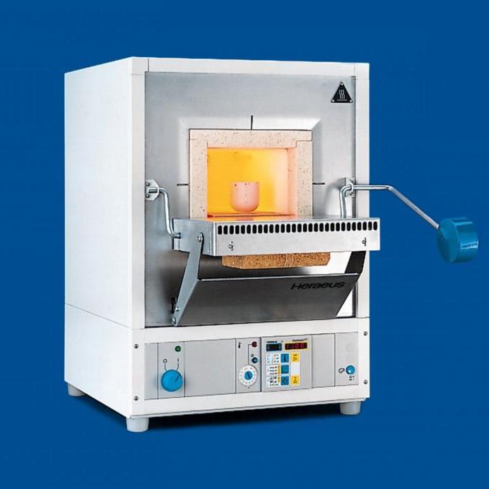 Piece laboratoryjne THERMO SCIENTIFIC M 104