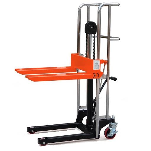 Podnośniki towarowe TITAN Titan