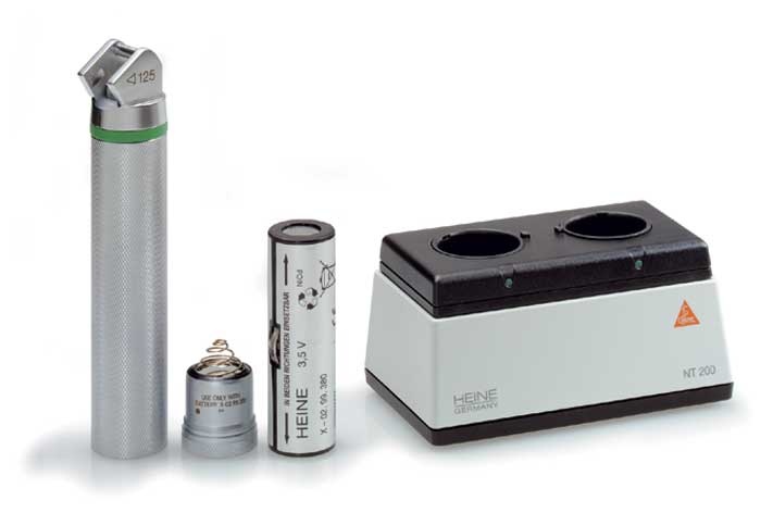 Rekojeści (uchwyty) do laryngoskopów Heine Rękojeść światłowodowa z rozwartym kątem