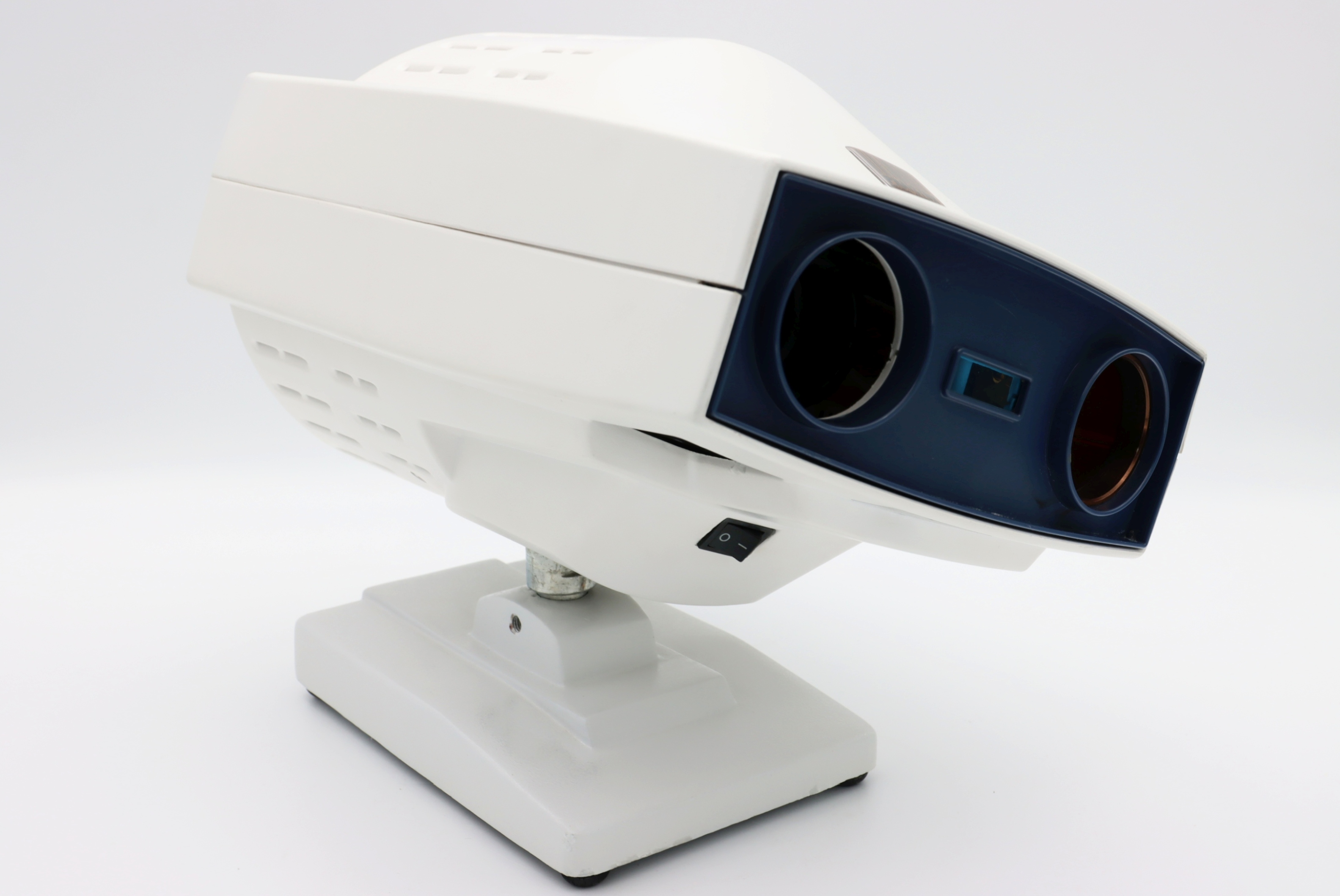 Rzutniki optotypów używane  CPM G. HUG Projektor optotypów - Praiston rekondycjonowane