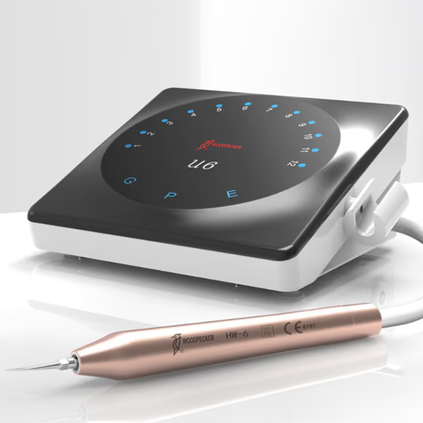 Skalery stomatologiczne Woodpecker U6 LED