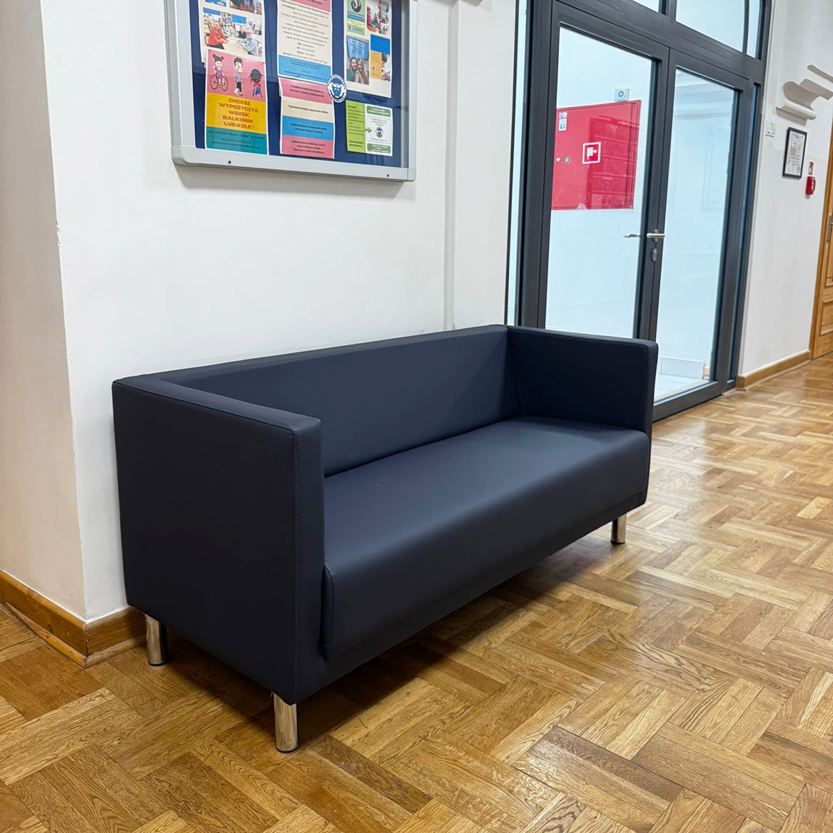 Sofy/kanapy do poczekalni medycznych Interio Mobili KUBA