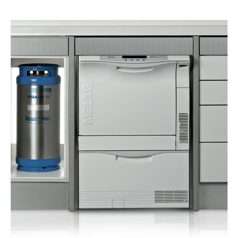 Stacje uzdatniania wody do centralnej sterylizatorni MELAG MELAdem 53