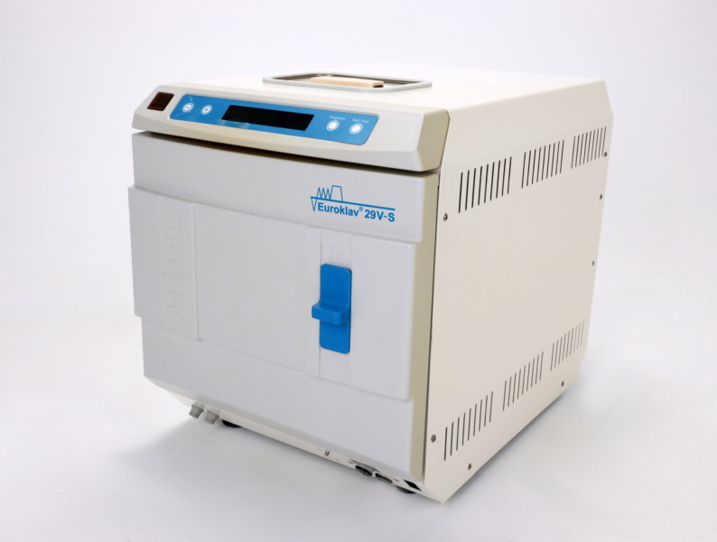 Sterylizatory parowe małe używane B/D Melag Euroklav 29V - S - Praiston rekondycjonowany