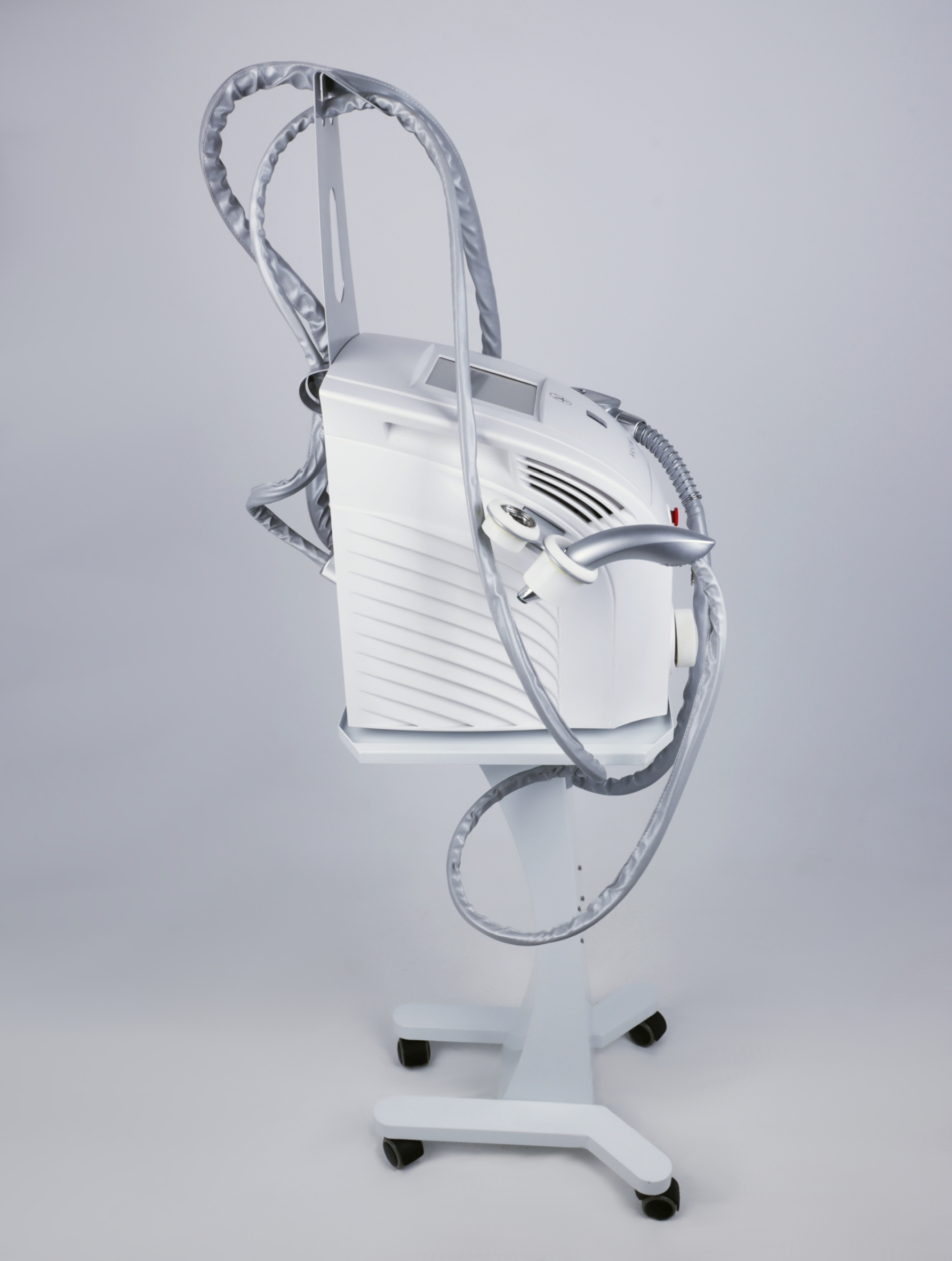 Systemy kawitacji próżniowej używane EVELA SKIN TIGHTENING SYSTEM S70 - Praiston rekondycjonowany