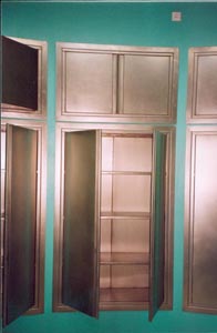 Szafy i szafki wnękowe do zabudowy na sale operacyjne Barys Szafy wnękowe