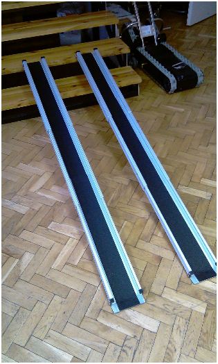 Szyny najazdowe do wózków inwalidzkich Producent - Hiszpania Szyny najazdowe GA 1,51m