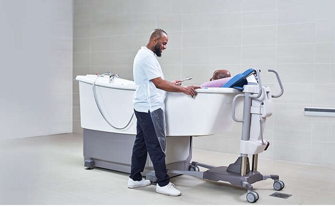 Wanny pielęgnacyjne w pozycji leżącej Arjo Symbliss