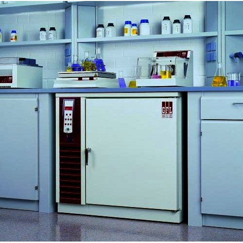 Zamrażarki niskotemperaturowe do -90 C (pionowe, skrzyniowe) GFL Pionowe do -40/-85 stopni C